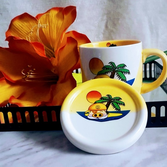 #H8 Island Pig Ceramic Mug With Lid - Picture 6 of 8